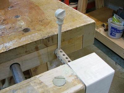 End vise anti-racking jig - Project by Oldtool