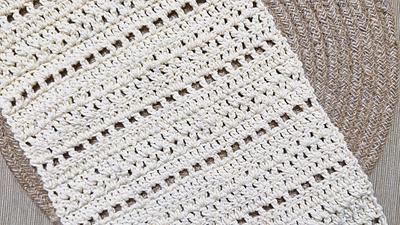 Easy Homestead Crochet Long Table Runner  - Project by rajiscrafthobby