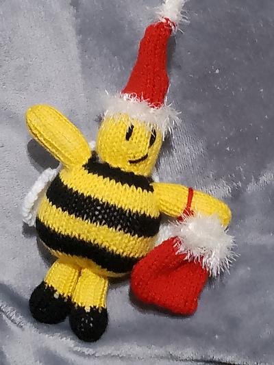 santa bee - Project by mobilecrafts