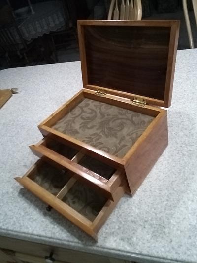 Jewelry Box needs help - Project by Albert