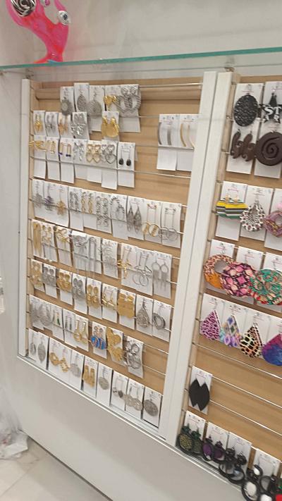EARRINGS DISPLAY / STAND - Project by majuvla