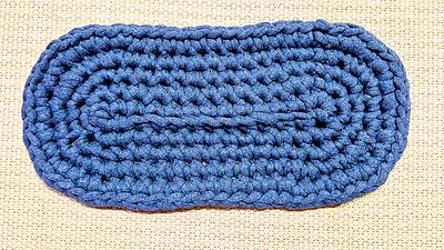 Single Crochet Oval Base With T Shirt Yarn - Project by rajiscrafthobby