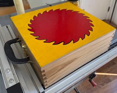 Table saw blade storage case - Project by Dave Polaschek