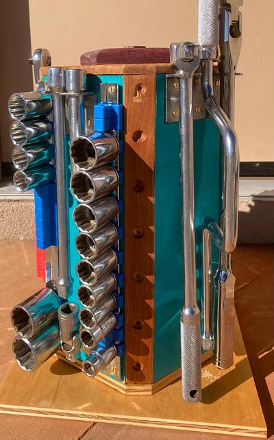 Pentagonal Socket Wrench Caddy - Project by Dave Polaschek