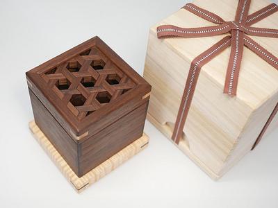 Kumiko Box - Project by YRTi