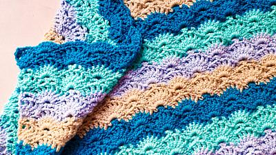 Sandy Shores Crochet Ombre Beach Mat  - Project by rajiscrafthobby