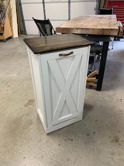 Trash cabinet - Project by Sparky