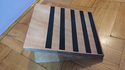 JUMPER'S KNEE EXERCISE STAND - Project by majuvla