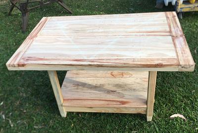 Sisters coffee table - Project by RobsCastle