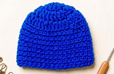 One Hour Cobalt Ridge Crochet Beanie with Bulky Yarn - Project by rajiscrafthobby