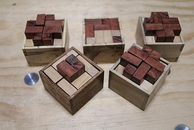 Dufour Packing Puzzle. - Project by LIttleBlackDuck