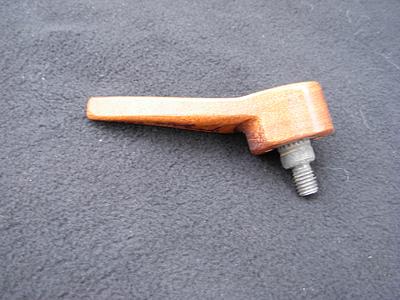 Ratcheting Lock Knob for Disc Sander - Project by Jim Jakosh