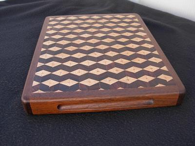 3D End Grain Cutting Board - Project by Jim Jakosh