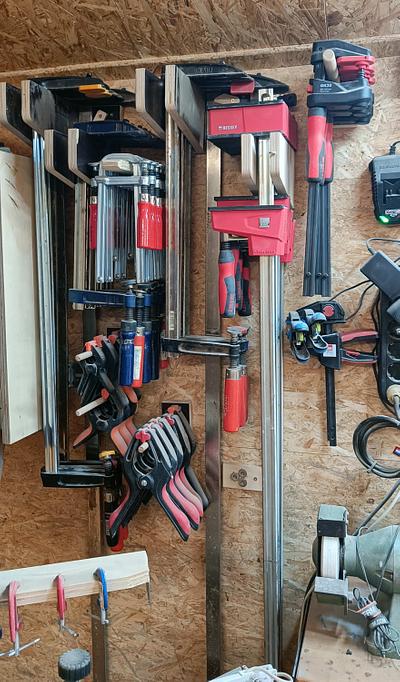 Clamp rack - Project by Dutchy
