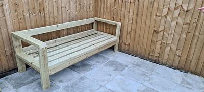 Outdoor Bench - Project by Handcraftedbyharry