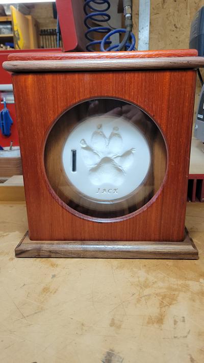 DOG MEMORIAL SHADOW BOX - Project by Pottz