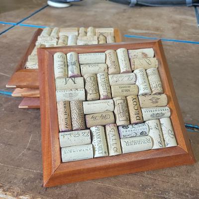 Wine Cork Trivets - Project by Pottz
