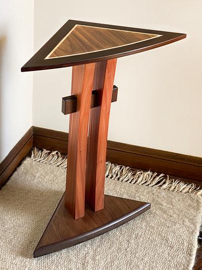 Contemporary Corner Table  - Project by Fotodog 