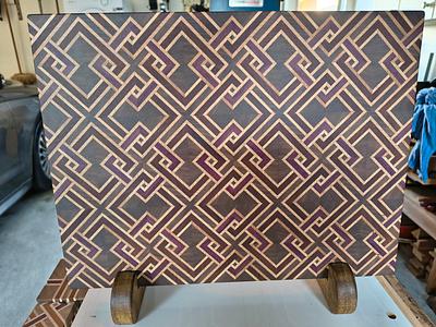 Chain Mail End Grain cutting board  - Project by Peter Jones 