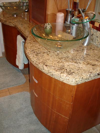 Bathroom cabinets  (Curves) - Project by Madts