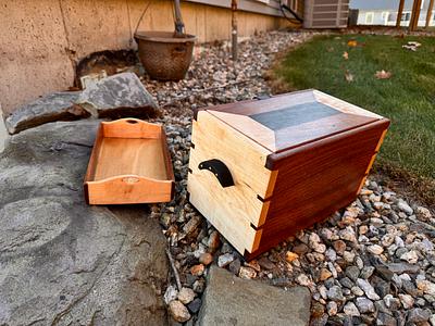 Keepsake Box in Sapele and Maple - Project by Alan Sateriale