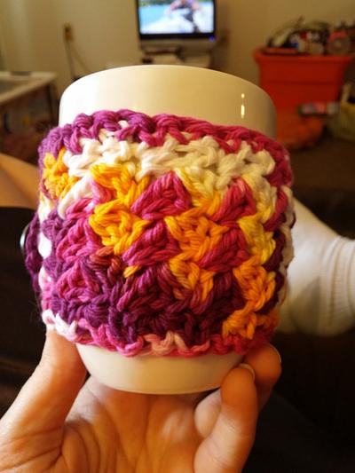 coffee mug cozie #2 - Project by Down Home Crochet