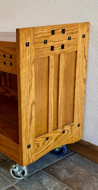 Arts And Crafts Style Laundry Bench - Project by James McIntyre