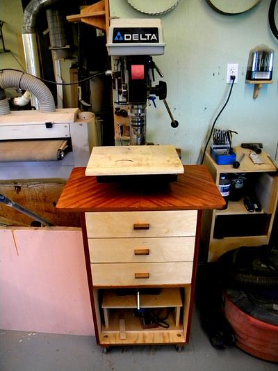 Drill Press Cabinet ..... Thanks LWLL - Project by shipwright