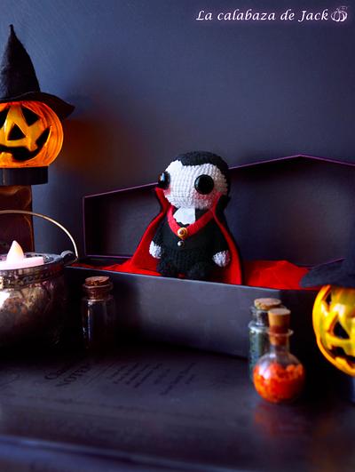 Dracula Amigurumi - La Calabaza de Jack - Project by La Calabaza de Jack