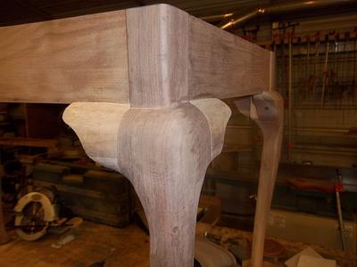Walnut sofa table - Project by woodbutchersc