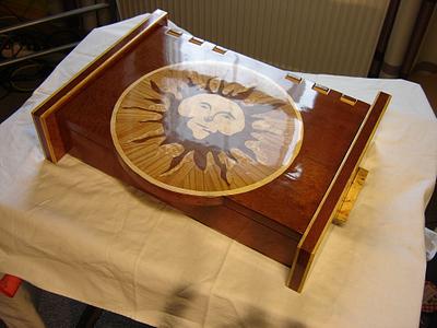 Wooden case with marquetry - Project by Uwe Salzmann
