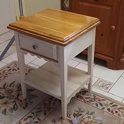 Nightstand to match existing furniture - Project by Oldtool