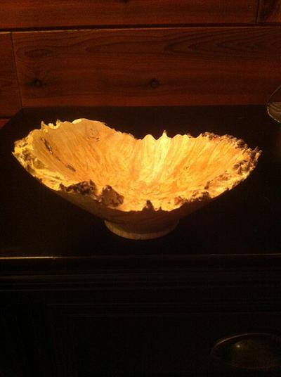 Natural edge birch bowl - Project by Timber