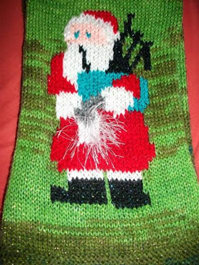 piper santa scarf - Project by mobilecrafts