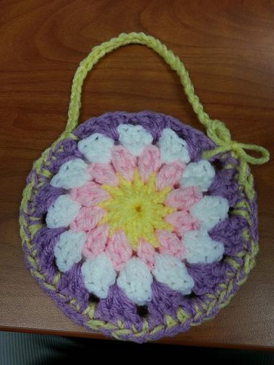 Easter coin purse - Project by Hooking