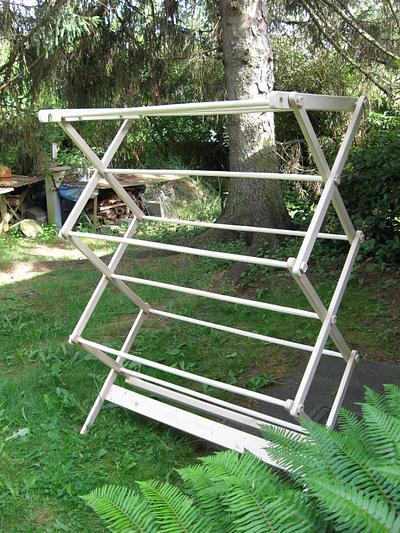 Folding Laundry Rack - Project by Richforever