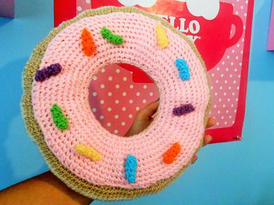 Big Donut Cushion with Sprinkles - Project by CharleeAnn