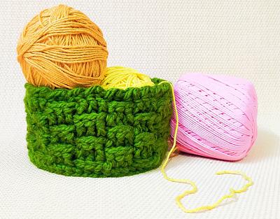 DIY Round Crochet Storage Basket - Project by rajiscrafthobby