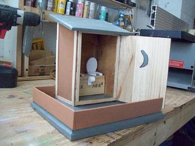 out house bird feeder finish - Project by jim webster