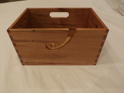 Yarn box for daughter - Project by 987Ron