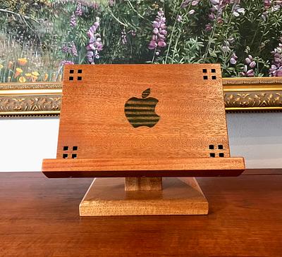 Apple iPad Stand - Project by James McIntyre
