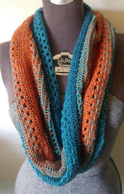 Mobius Infinity Scarf - Project by Lcbax