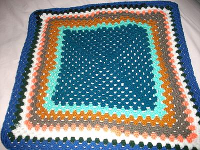 Crochet Blanket - Project by mobilecrafts