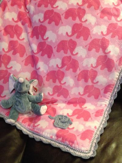 Fleece Baby Blanket - Project by hookedonafeeling