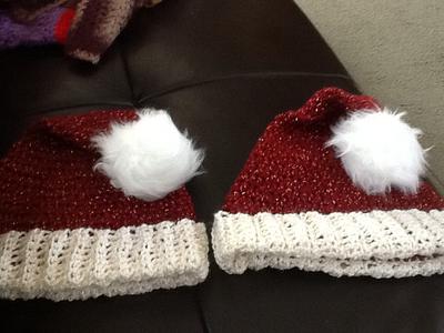 Santa hats - Project by Delly1