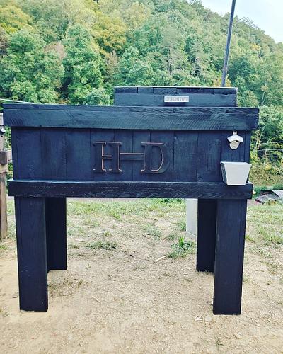 Harley davidson cooler - Project by Hilltop woodworking 