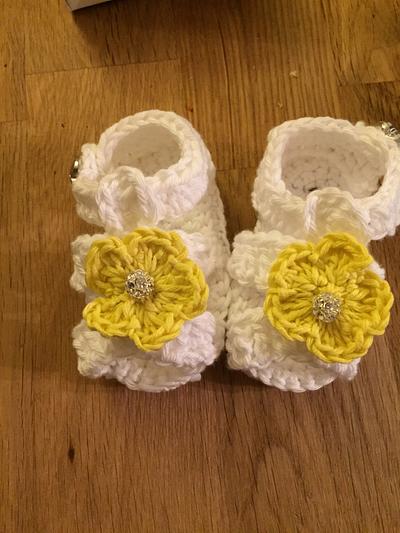 Baby shoes - Project by Rubyred0825