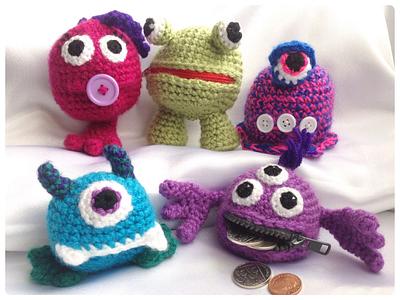 Money Monsters coin purses - Project by Ling Ryan