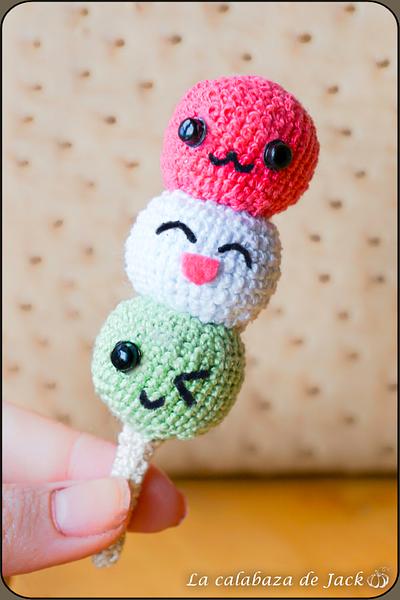 Hanami dango Amigurumi - La Calabaza de Jack - Project by La Calabaza de Jack