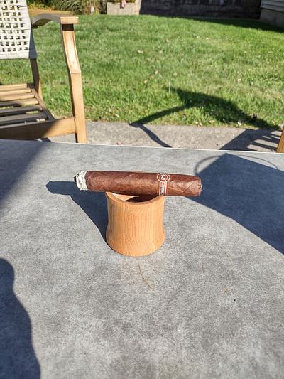 Ash tray - Project by Tom Regnier 